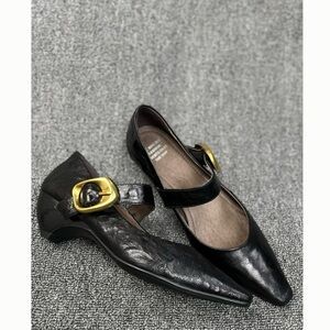 Vegan Leather Low-heel Pointe-toe Shoes